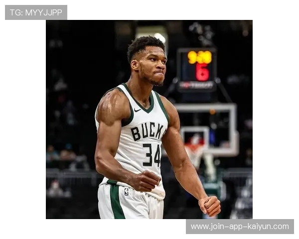 字母哥收下篮板，密尔沃基雄鹿时间在自己这边