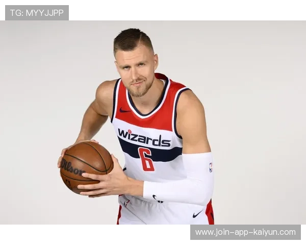 波尔津吉斯外线投射精准,凯尔特人攻守平衡 波尔津吉斯外线投射精准,凯尔特人攻守平衡